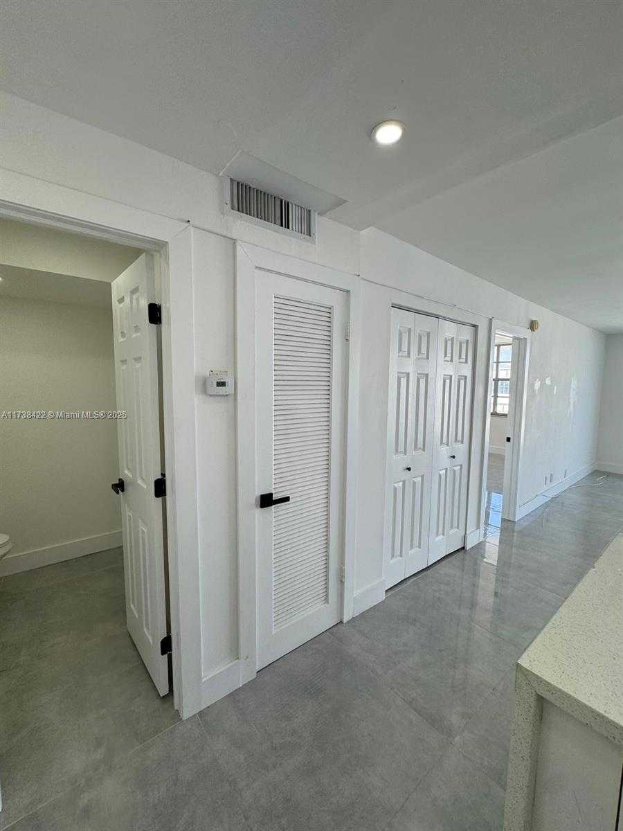 Small Image of 16710 NORTH EAST 9TH AVE #805, North Miami Beach Number 18