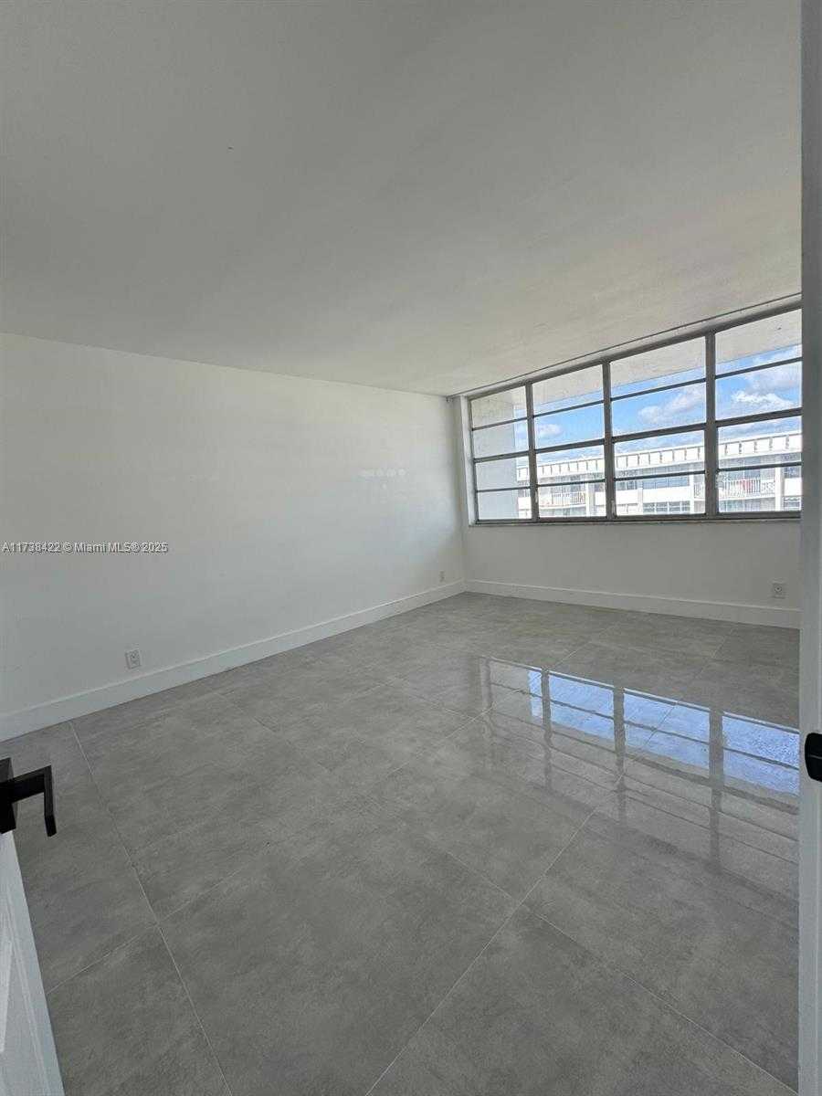 Small Image of 16710 NORTH EAST 9TH AVE #805, North Miami Beach Number 20