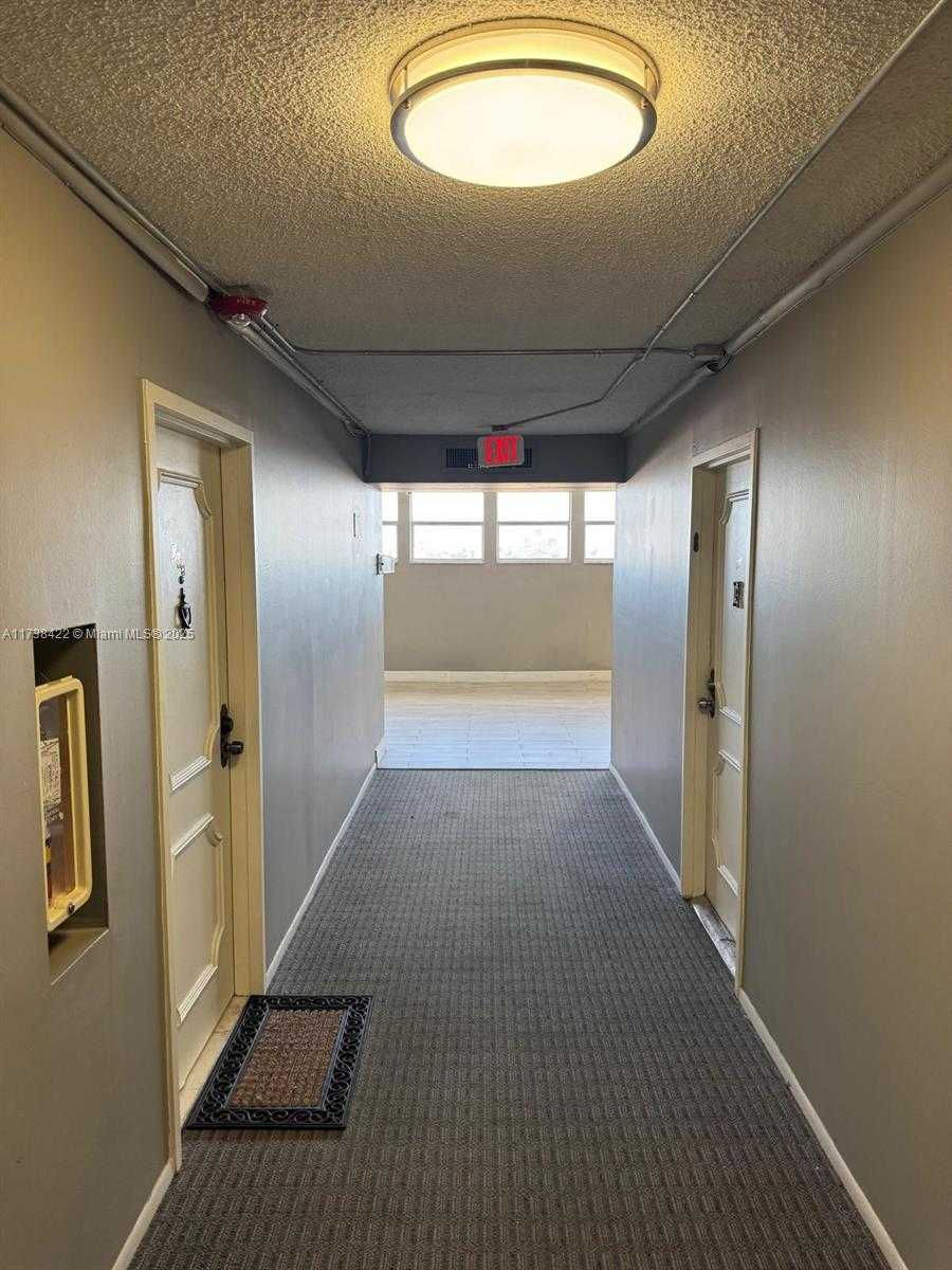 Small Image of 16710 NORTH EAST 9TH AVE #805, North Miami Beach Number 24