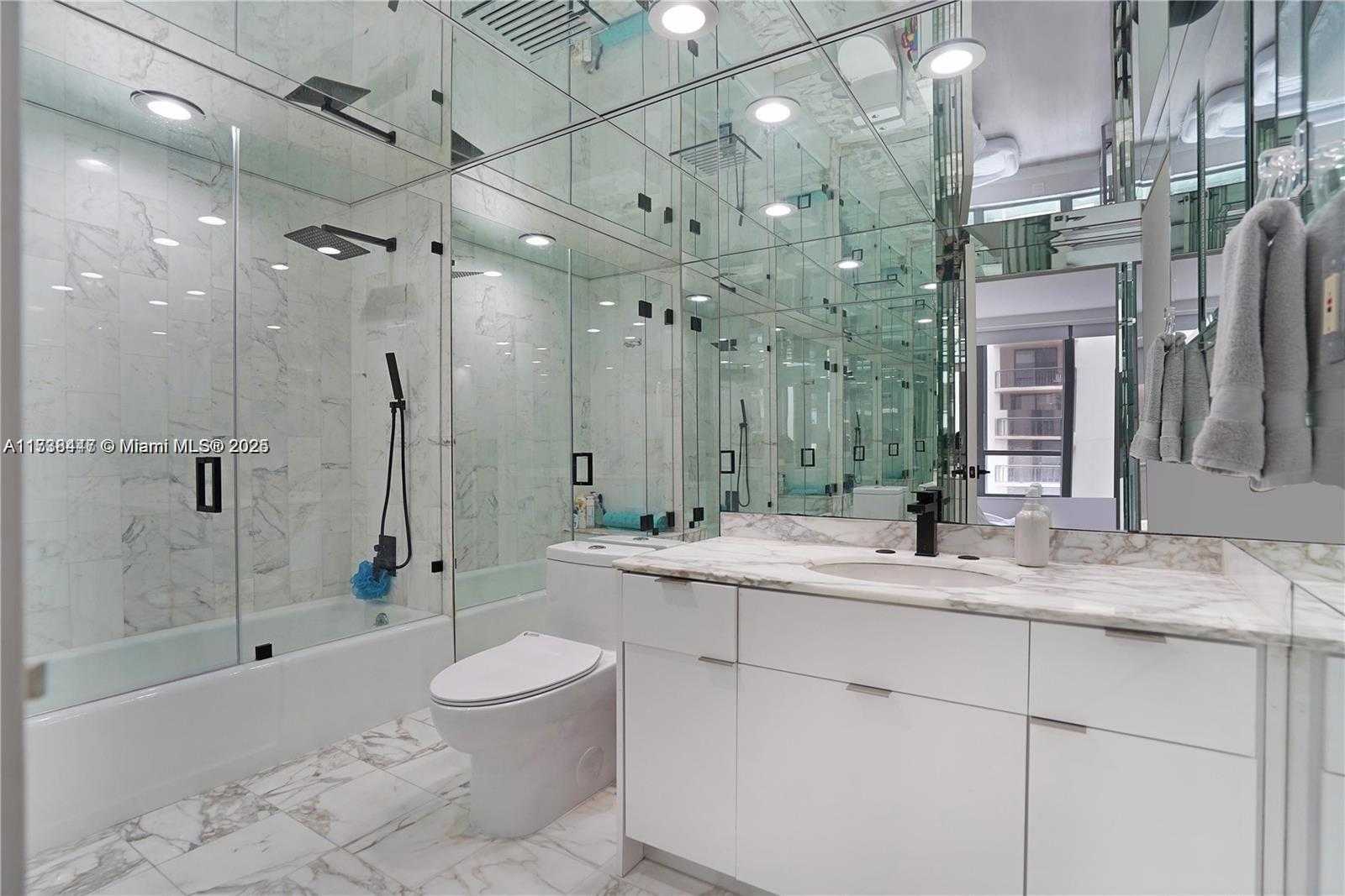 Small Image of 10155 COLLINS AVE #406, Bal Harbour Number 22