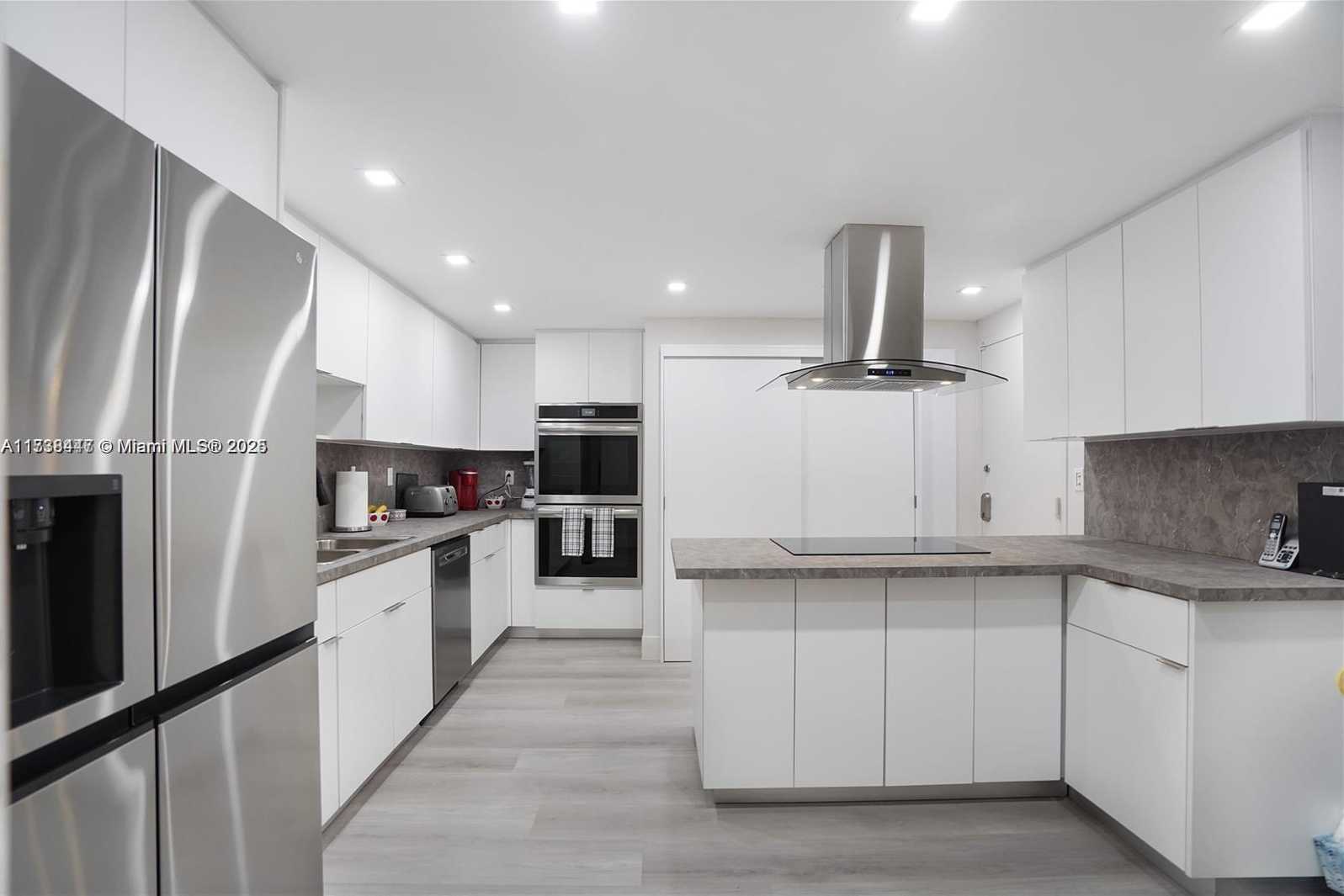 Small Image of 10155 COLLINS AVE #406, Bal Harbour Number 28