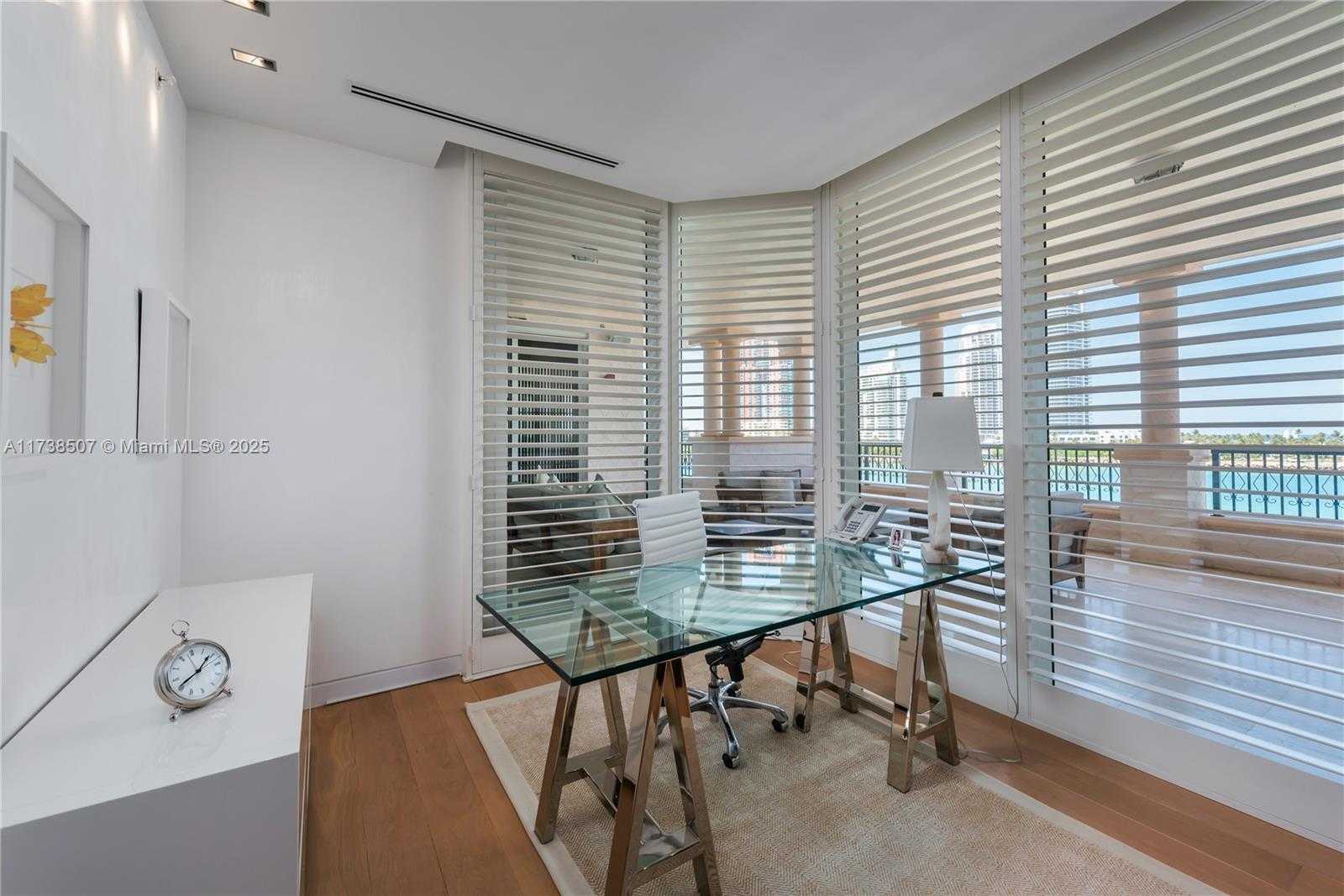 Small Image of 7143 FISHER ISLAND DR #7143, Miami Beach Number 17