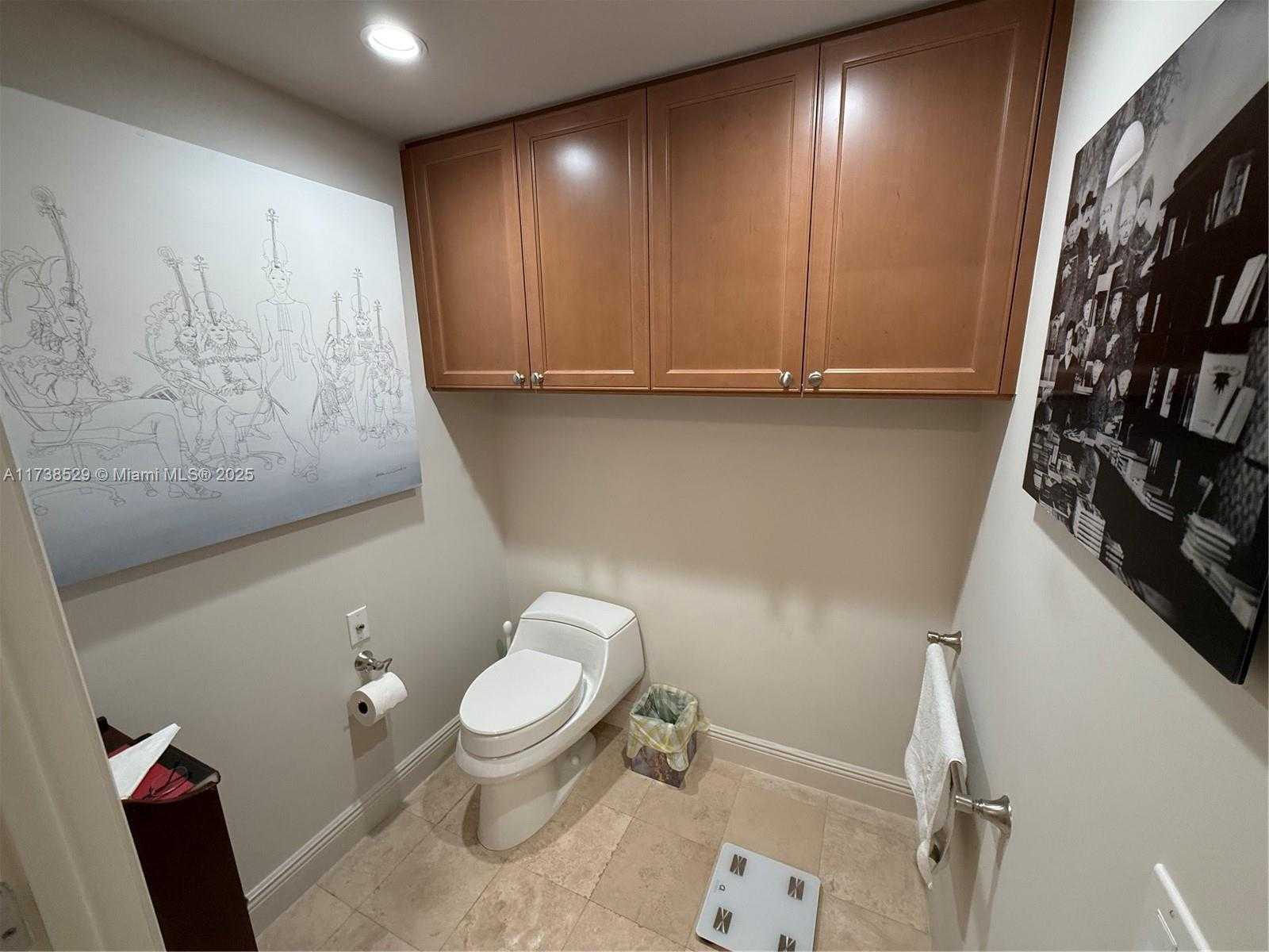 Small Image of 6000 ISLAND BL #1102, Aventura Number 27