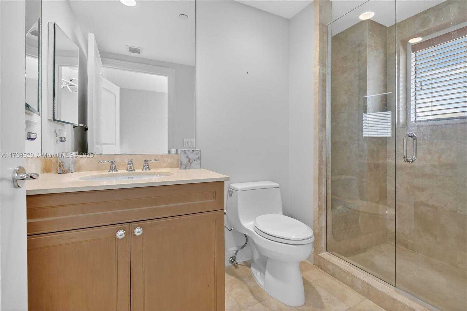 Imagen de Pequeño Objeto