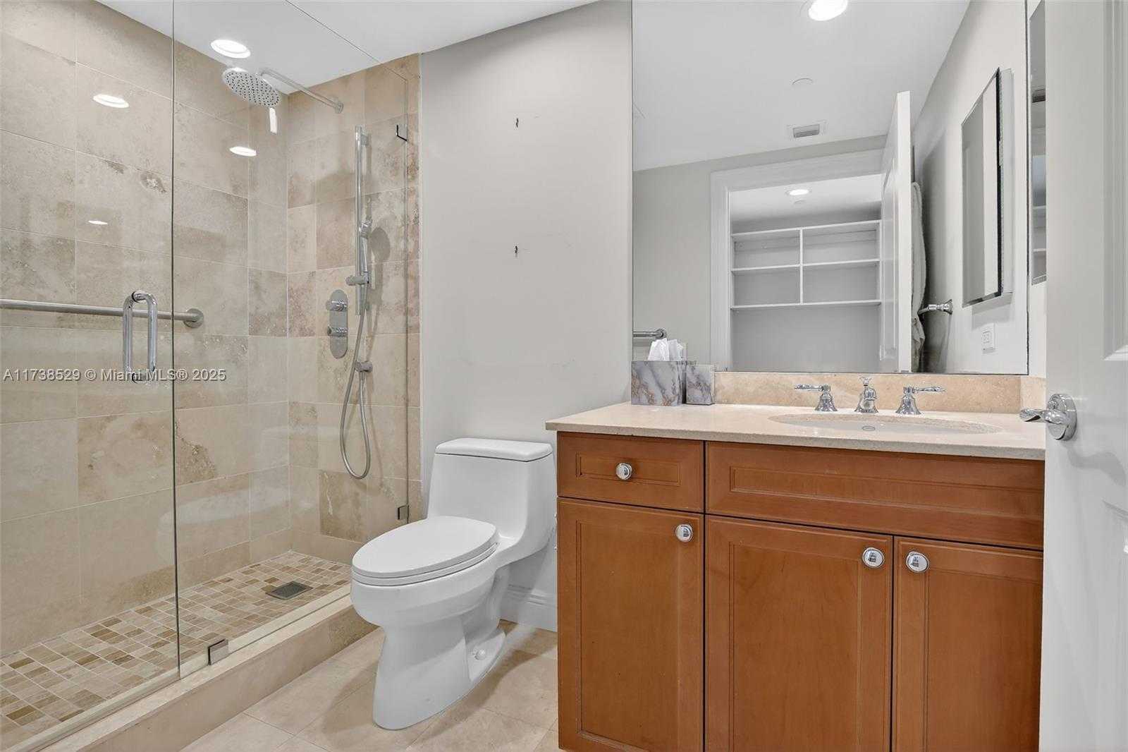 Imagen de Pequeño Objeto