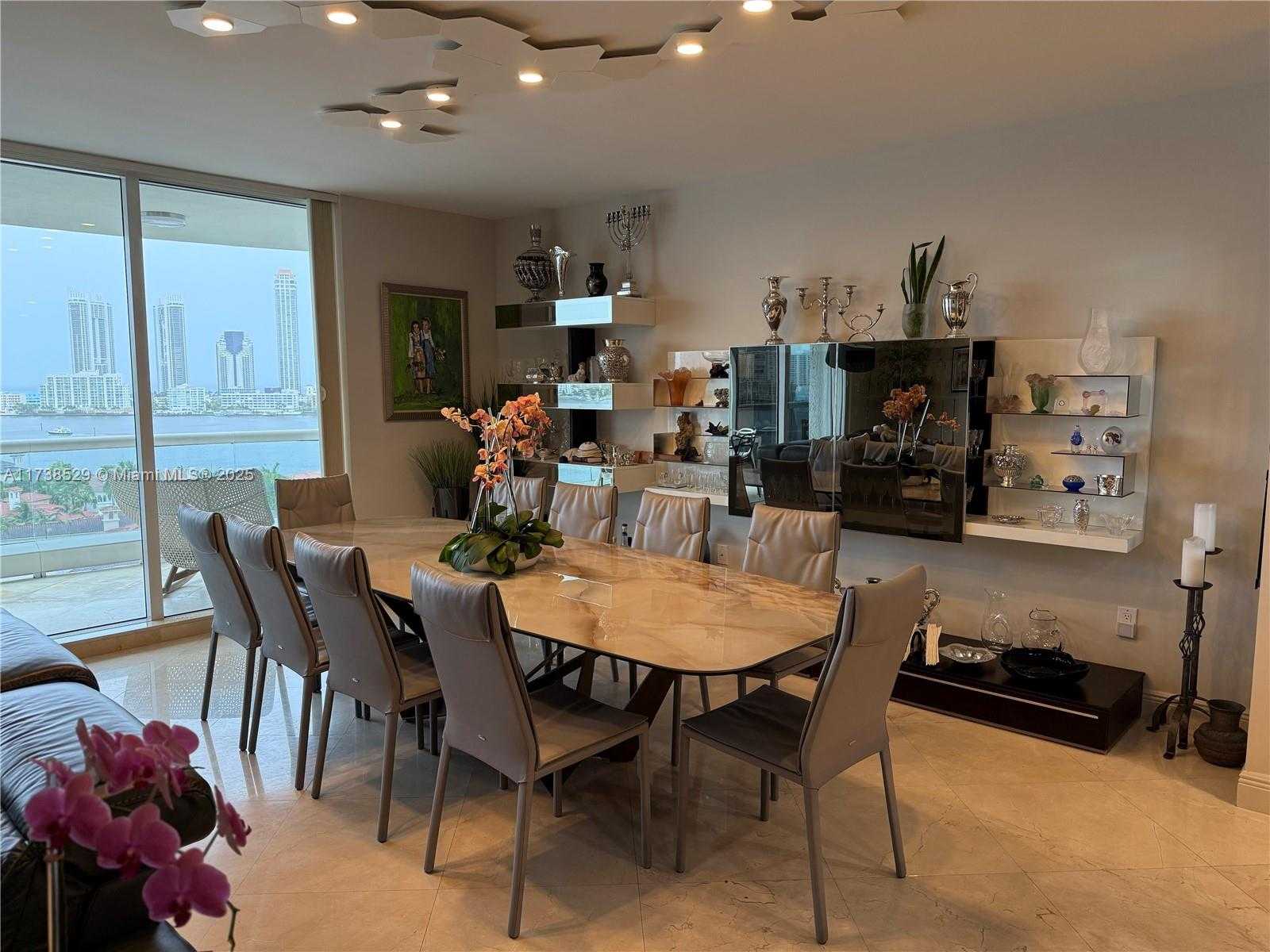 Small Image of 6000 ISLAND BL #1102, Aventura Number 5