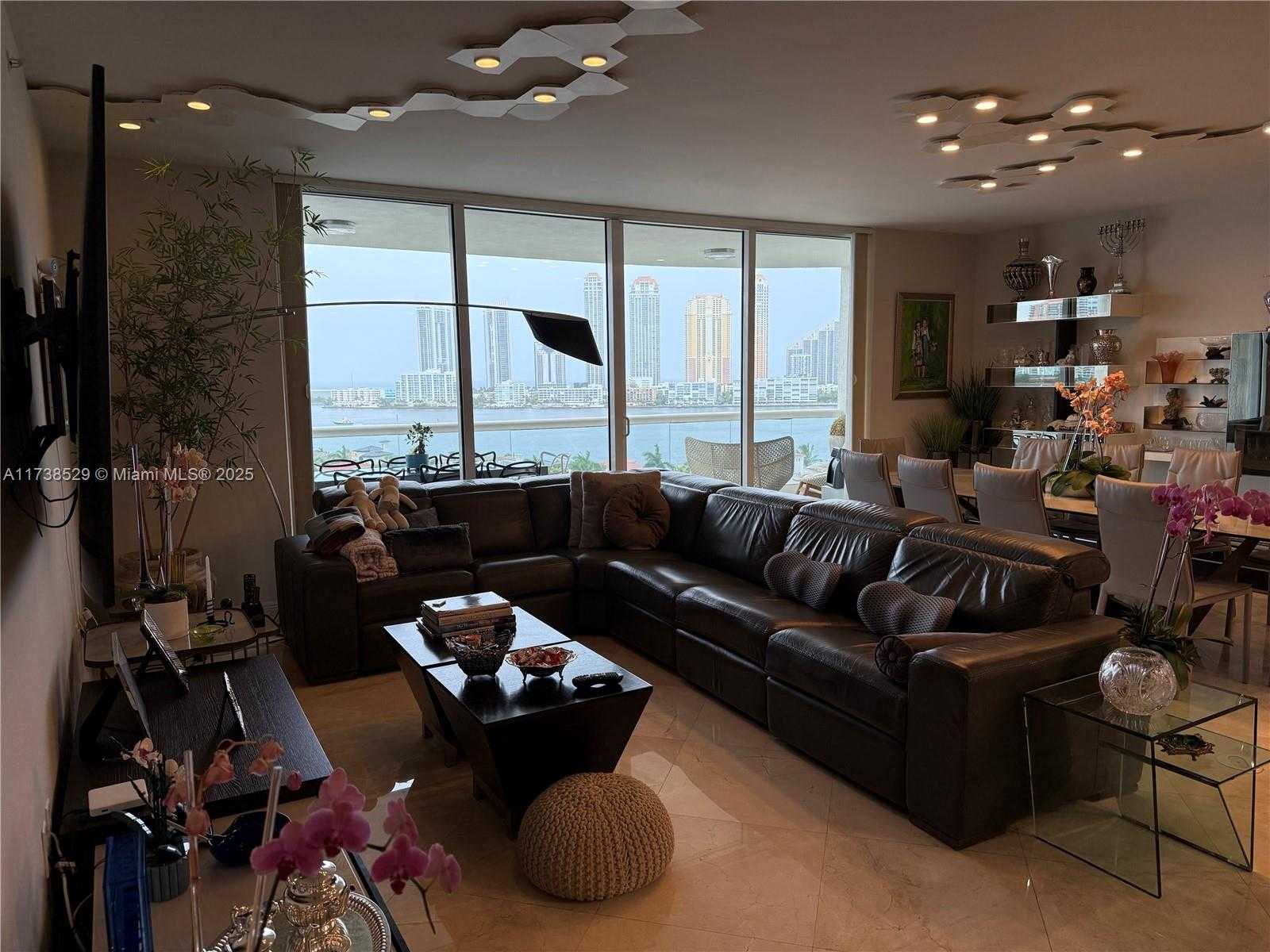 Small Image of 6000 ISLAND BL #1102, Aventura Number 6