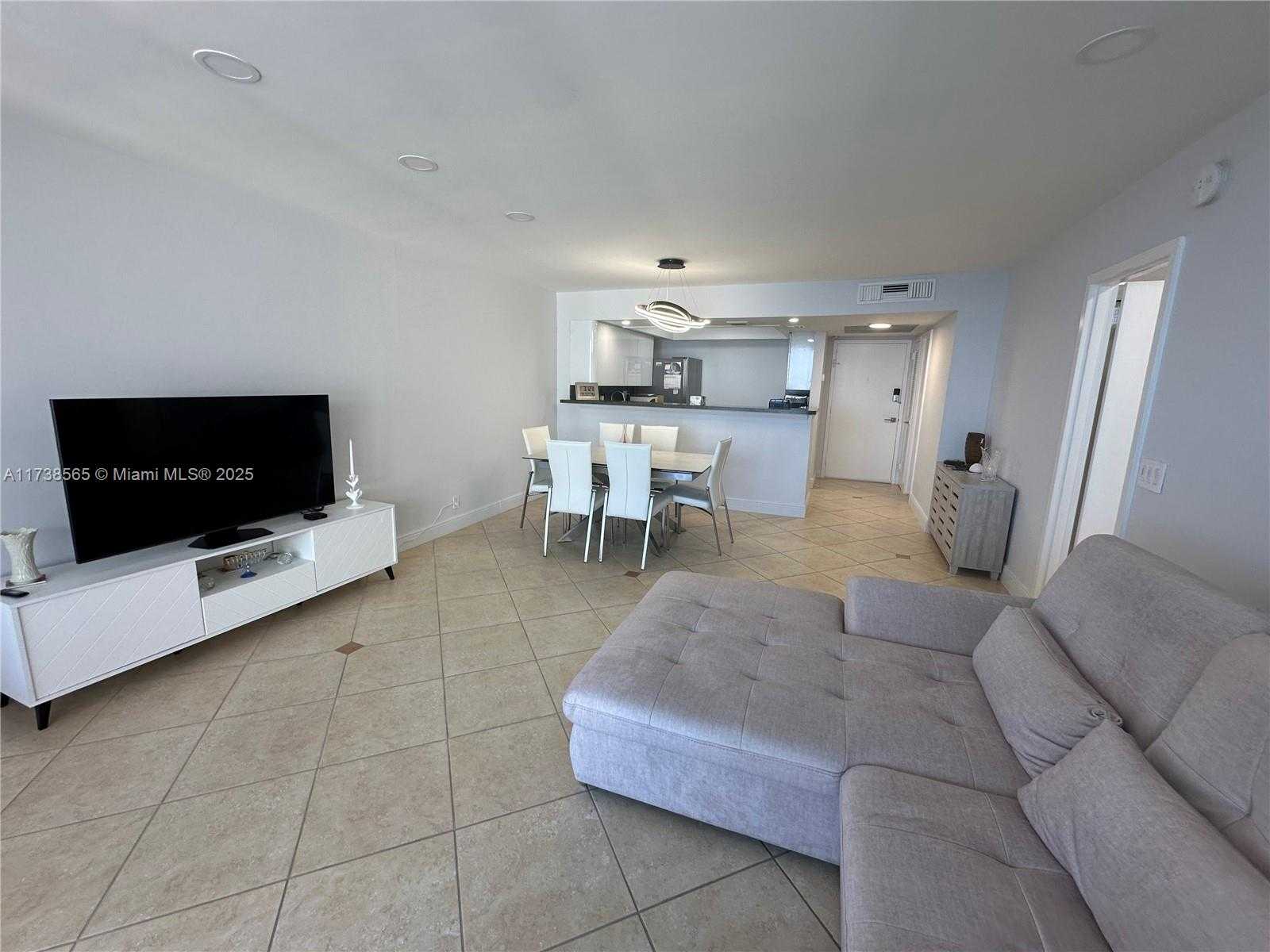 Small Image of 2030 SOUTH OCEAN DR #2217, Hallandale Beach Number 7