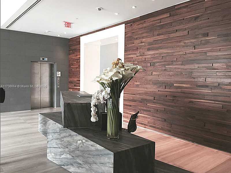 Small Image of 460 NORTH EAST 28 ST #3203, Miami Number 15