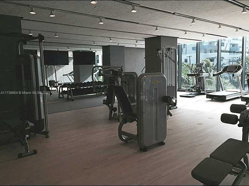 Small Image of 460 NORTH EAST 28 ST #3203, Miami Number 17
