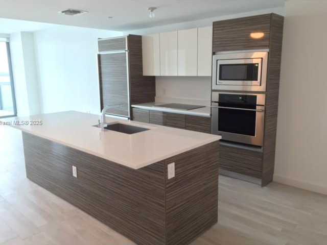 Small Image of 460 NORTH EAST 28 ST #3203, Miami Number 2