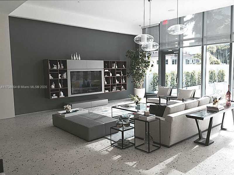 Small Image of 460 NORTH EAST 28 ST #3203, Miami Number 21
