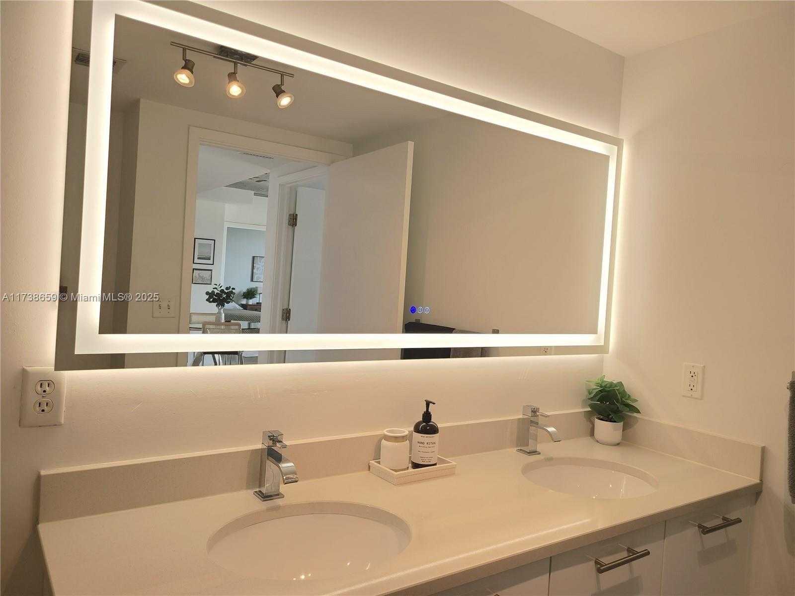 Small Image of 3250 NORTH EAST 1ST AVE #1106, Miami Number 13