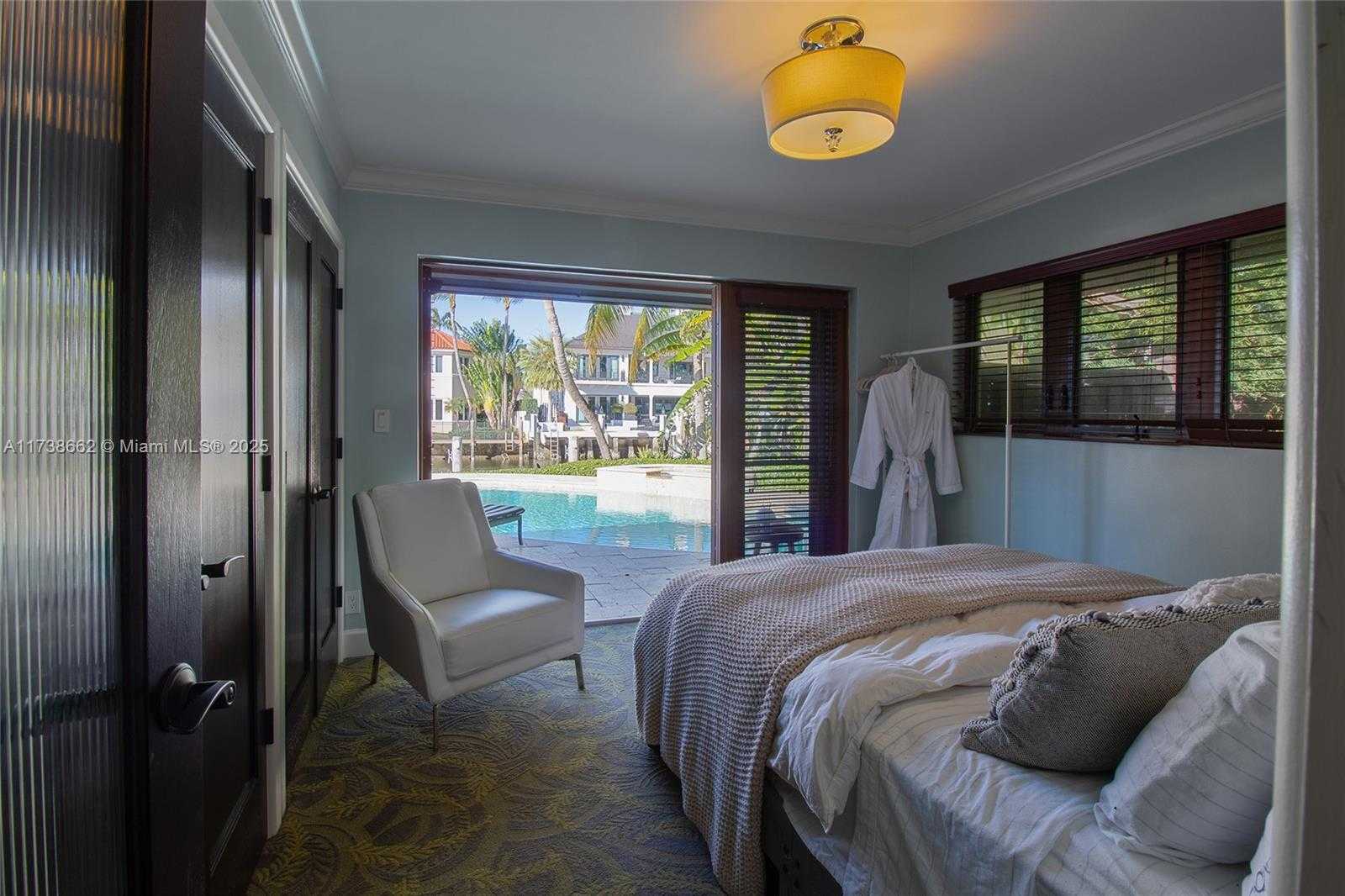 Small Image of 2425 BARCELONA DR, Fort Lauderdale Number 21