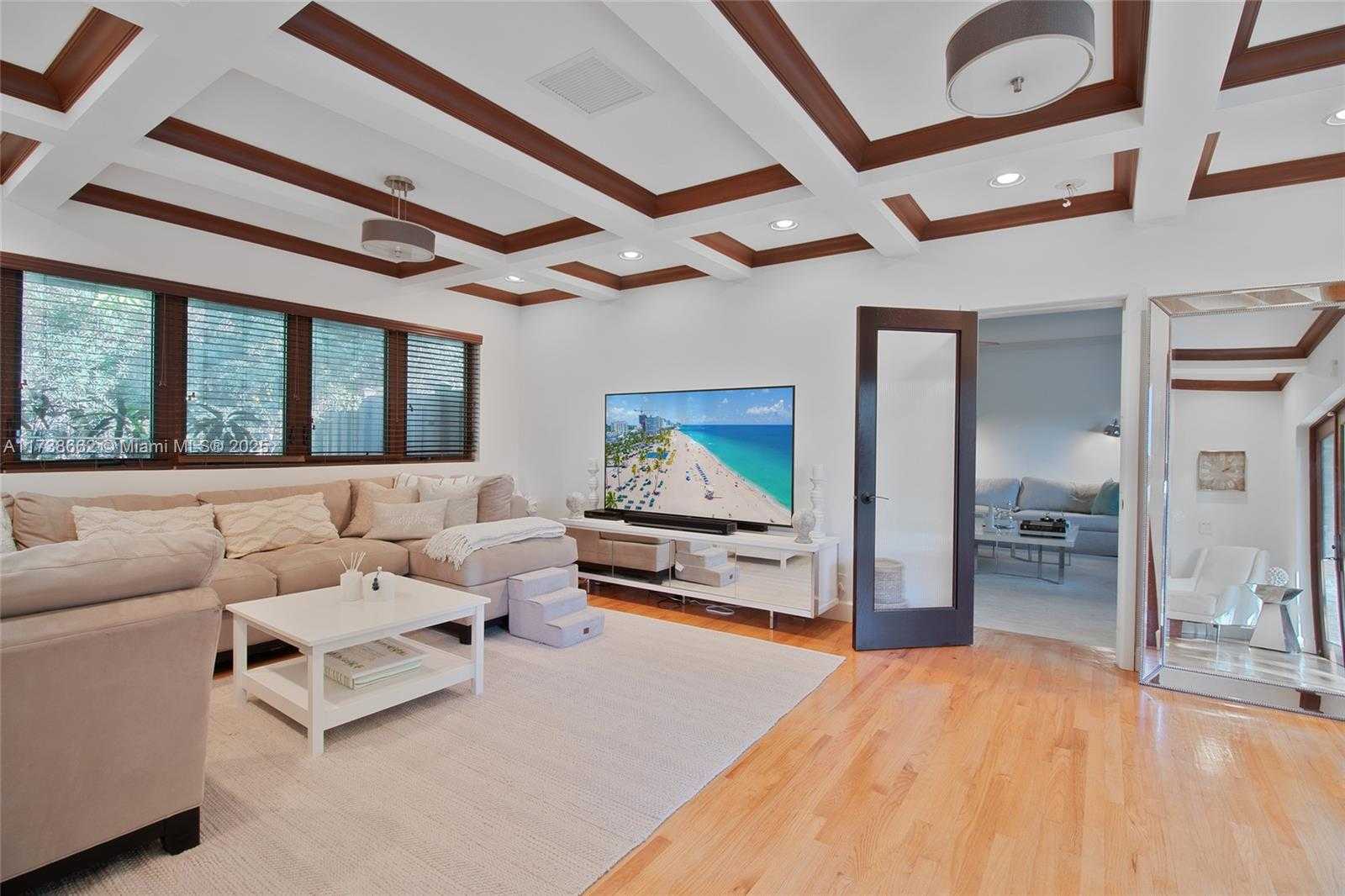 Small Image of 2425 BARCELONA DR, Fort Lauderdale Number 29