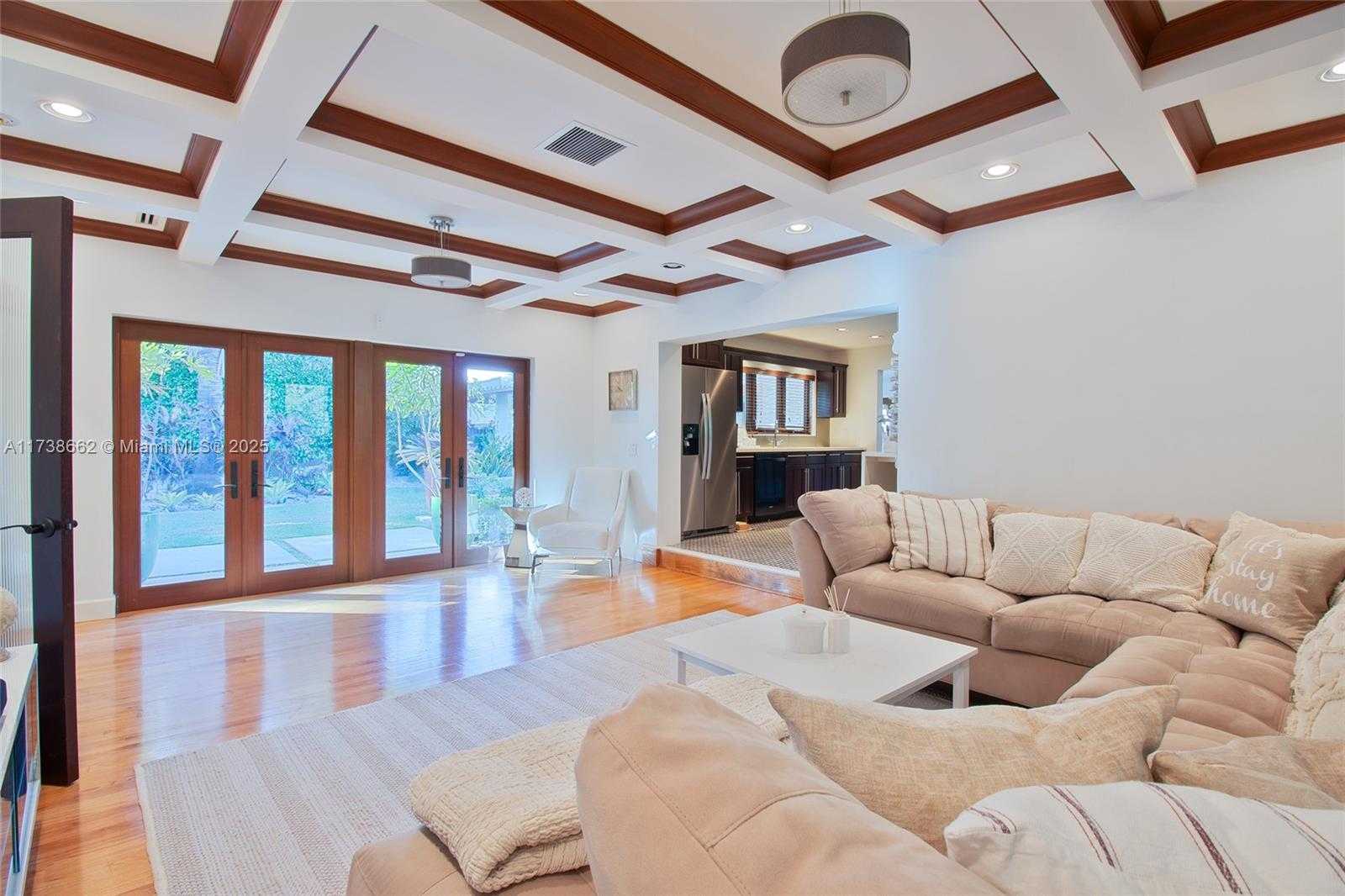 Small Image of 2425 BARCELONA DR, Fort Lauderdale Number 32