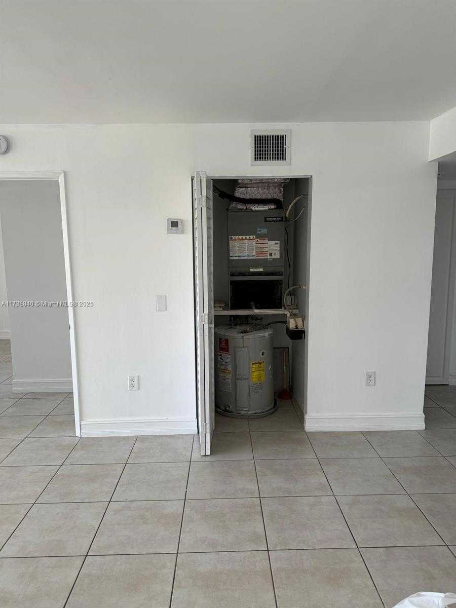 Small Image of 6135 #312, Hialeah Number 16