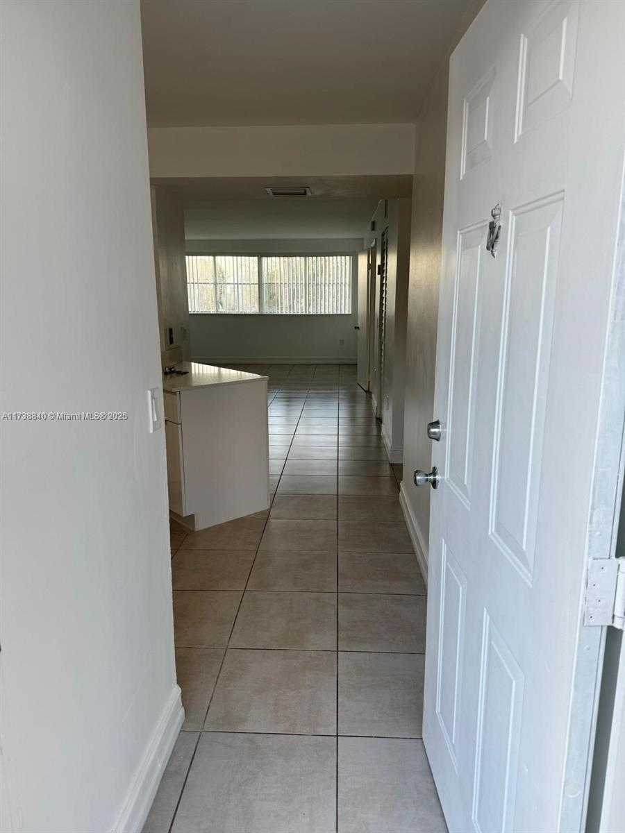 Small Image of 6135 #312, Hialeah Number 5