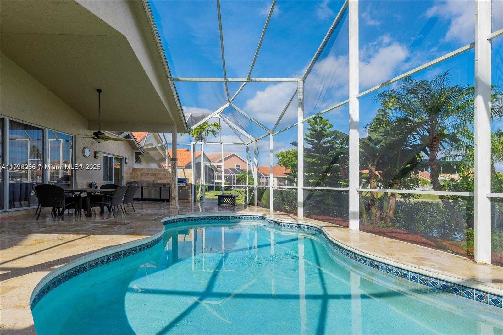 Small Image of 21910 PHILMONT CT #-, Boca Raton Number 18