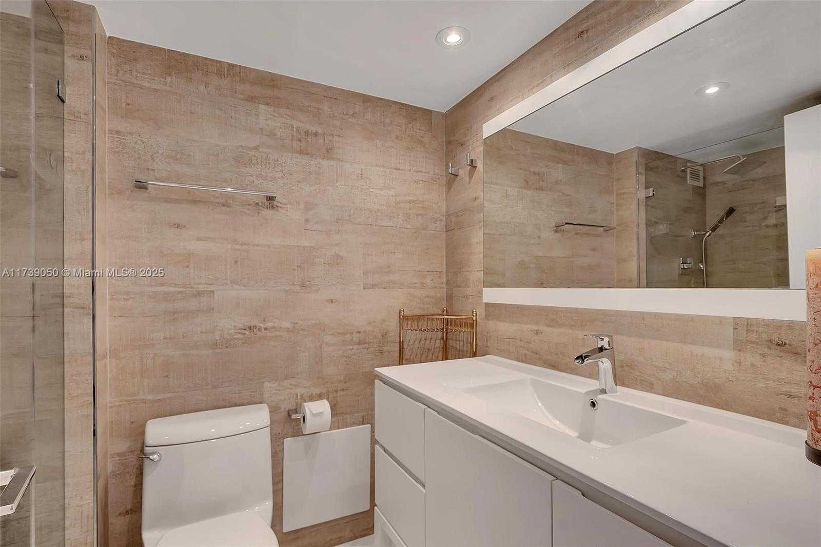 Small Image of 2301 COLLINS AVE #810, Miami Beach Number 21