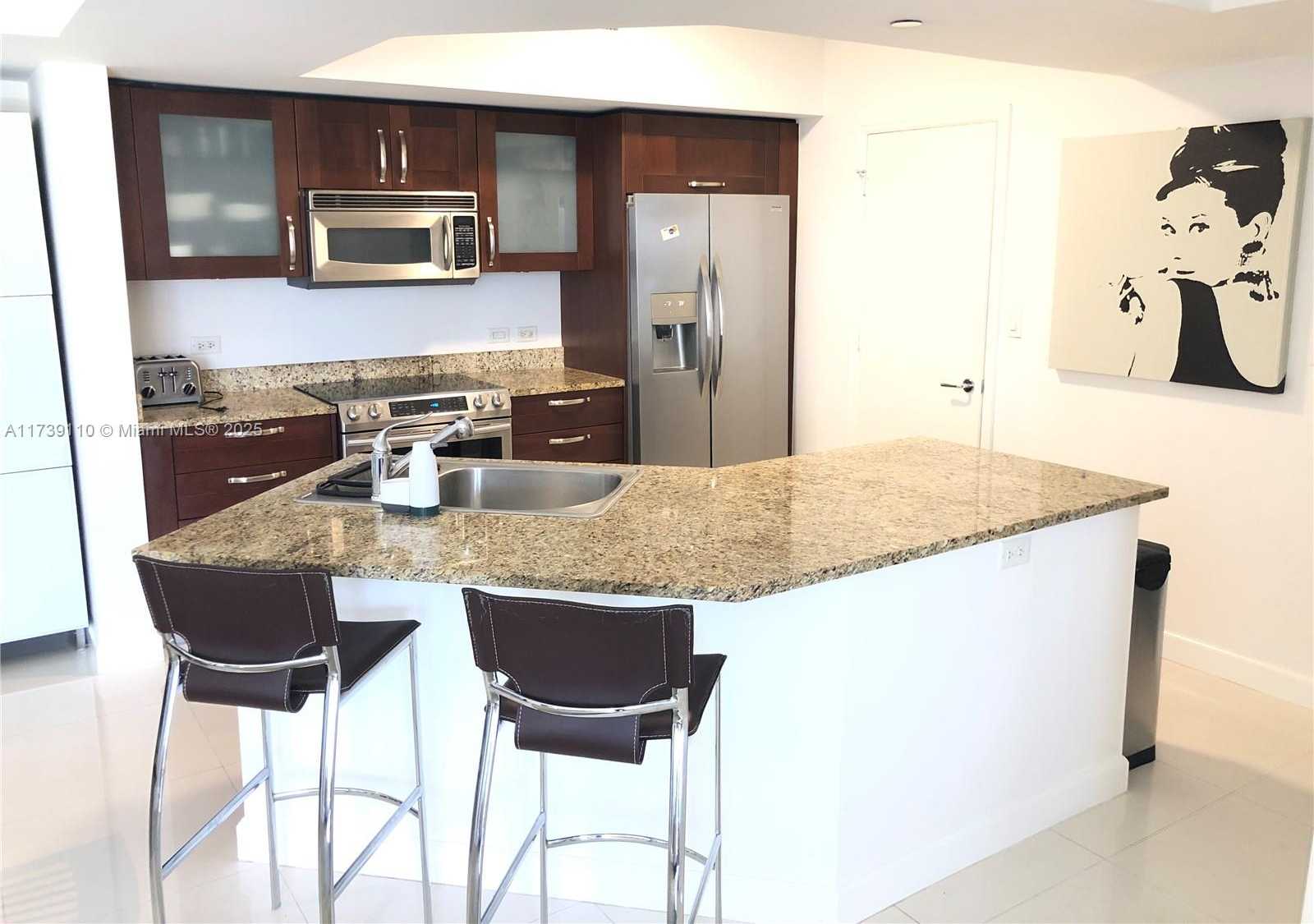 Small Image of 19900 EAST COUNTRY CLUB DR #1005, Aventura Number 3