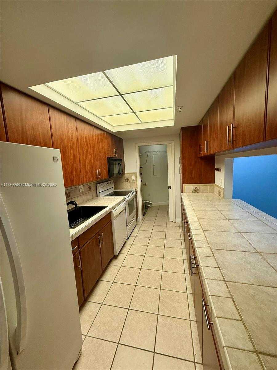 Small Image of 9755 NORTH WEST 52ND ST #212, Doral Number 26