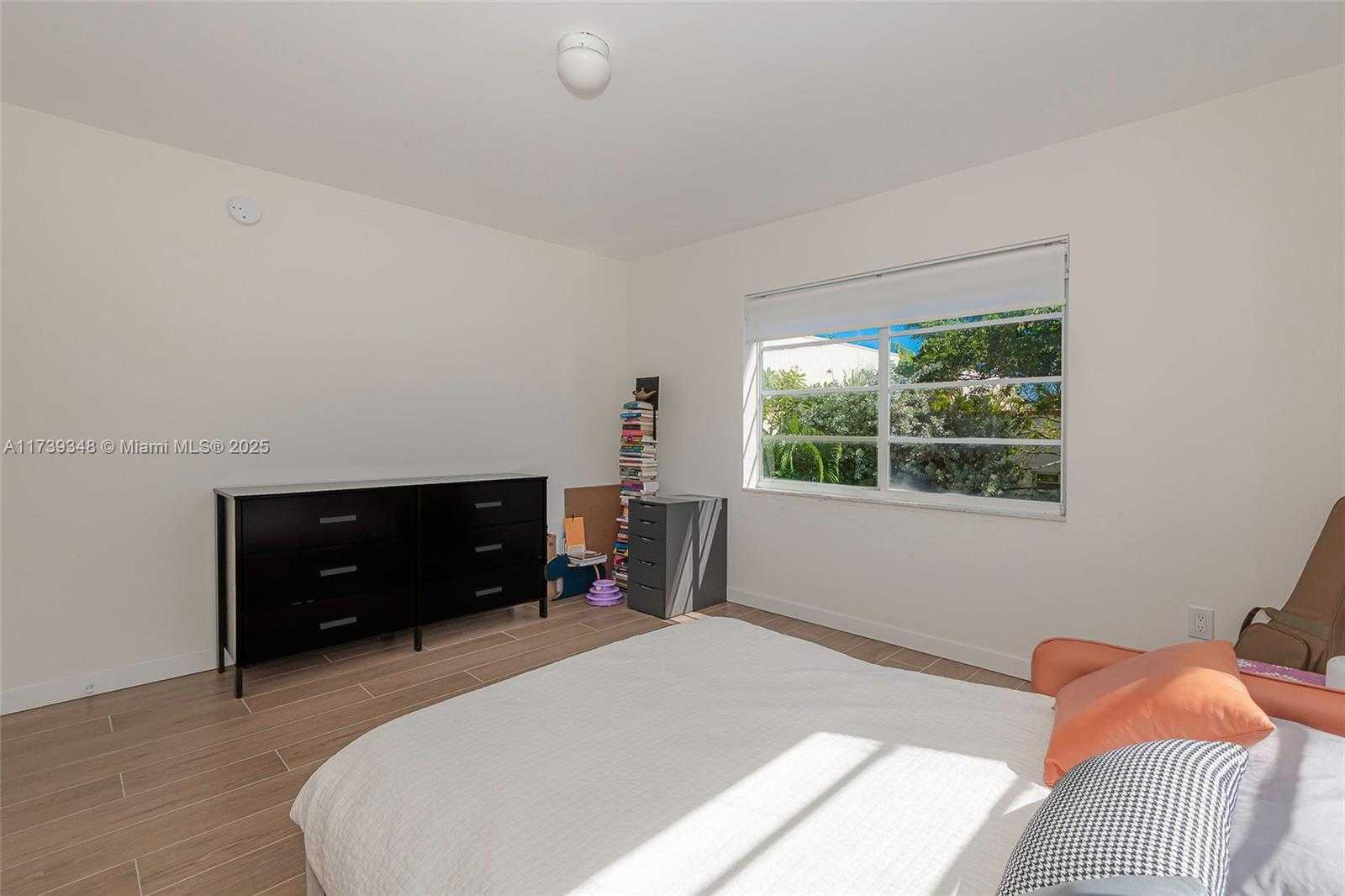 Small Image of 1235 PENNSYLVANIA AVE #3E, Miami Beach Number 16