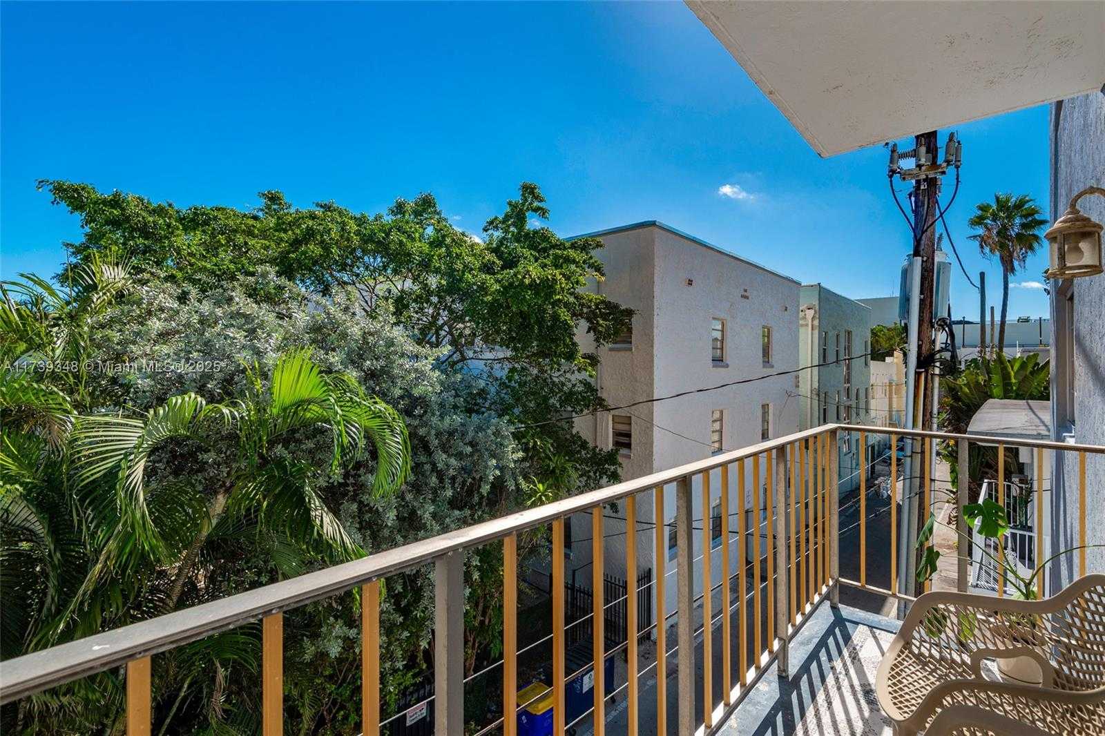 Small Image of 1235 PENNSYLVANIA AVE #3E, Miami Beach Number 3