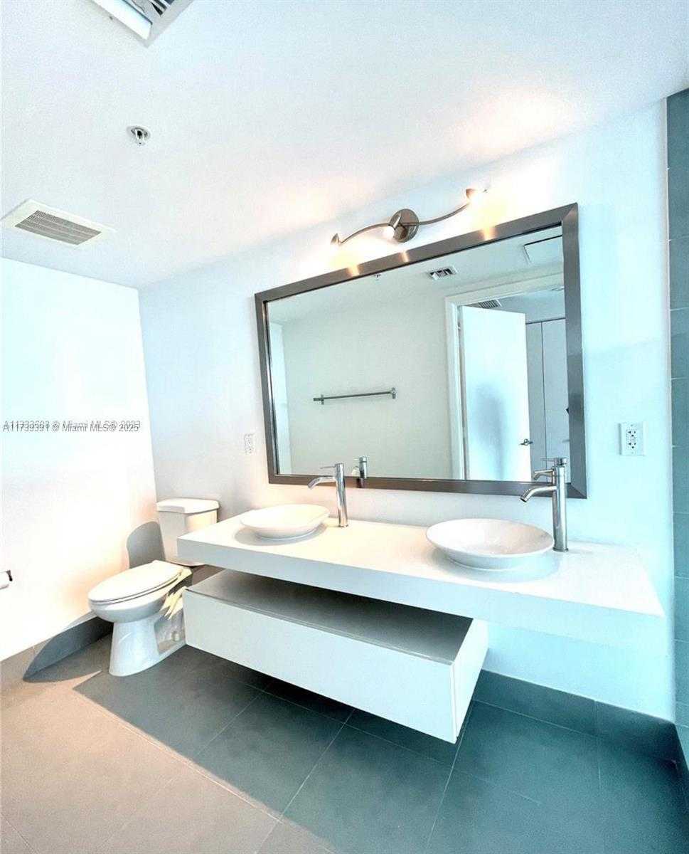 Small Image of 92 SOUTH WEST 3RD ST #4111, Miami Number 13