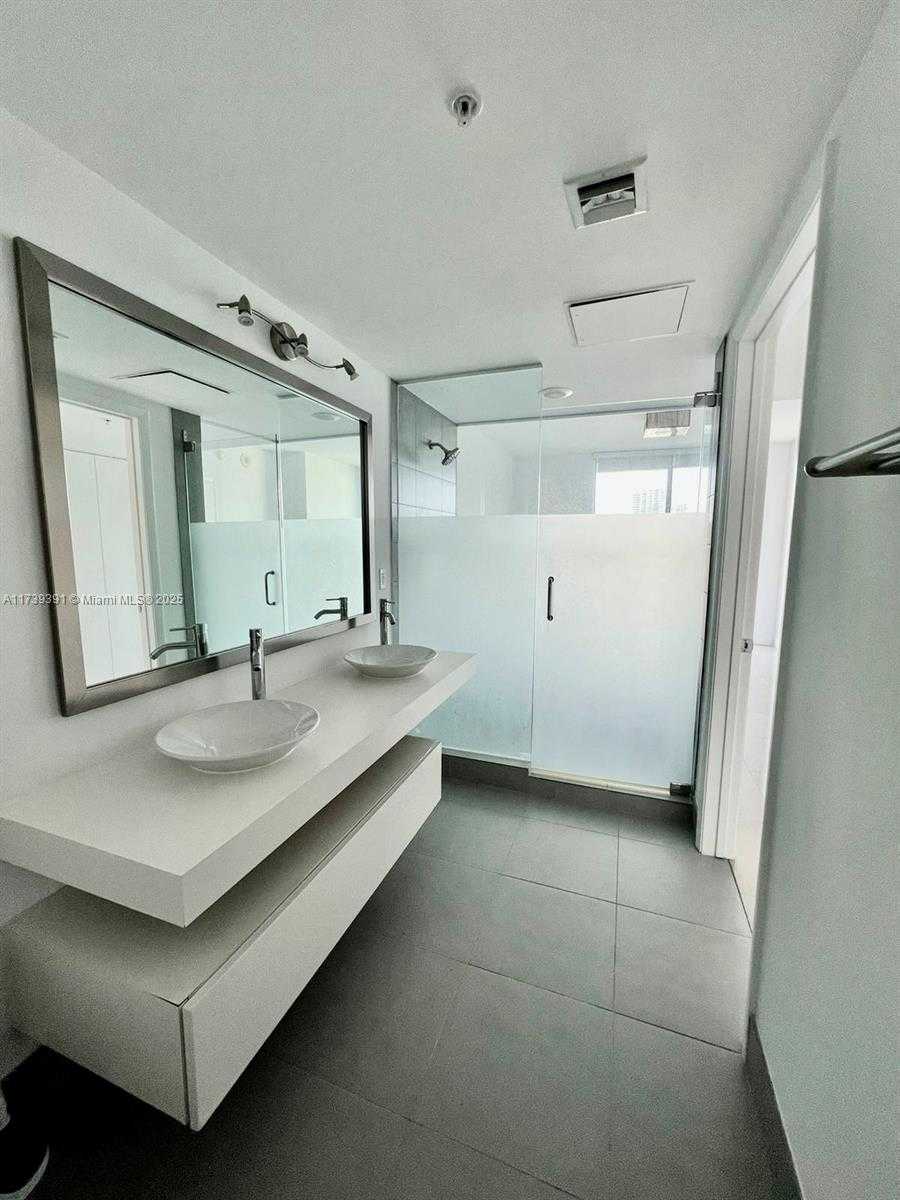 Small Image of 92 SOUTH WEST 3RD ST #4111, Miami Number 15
