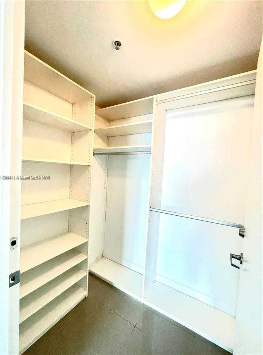 Small Image of 92 SOUTH WEST 3RD ST #4111, Miami Number 23