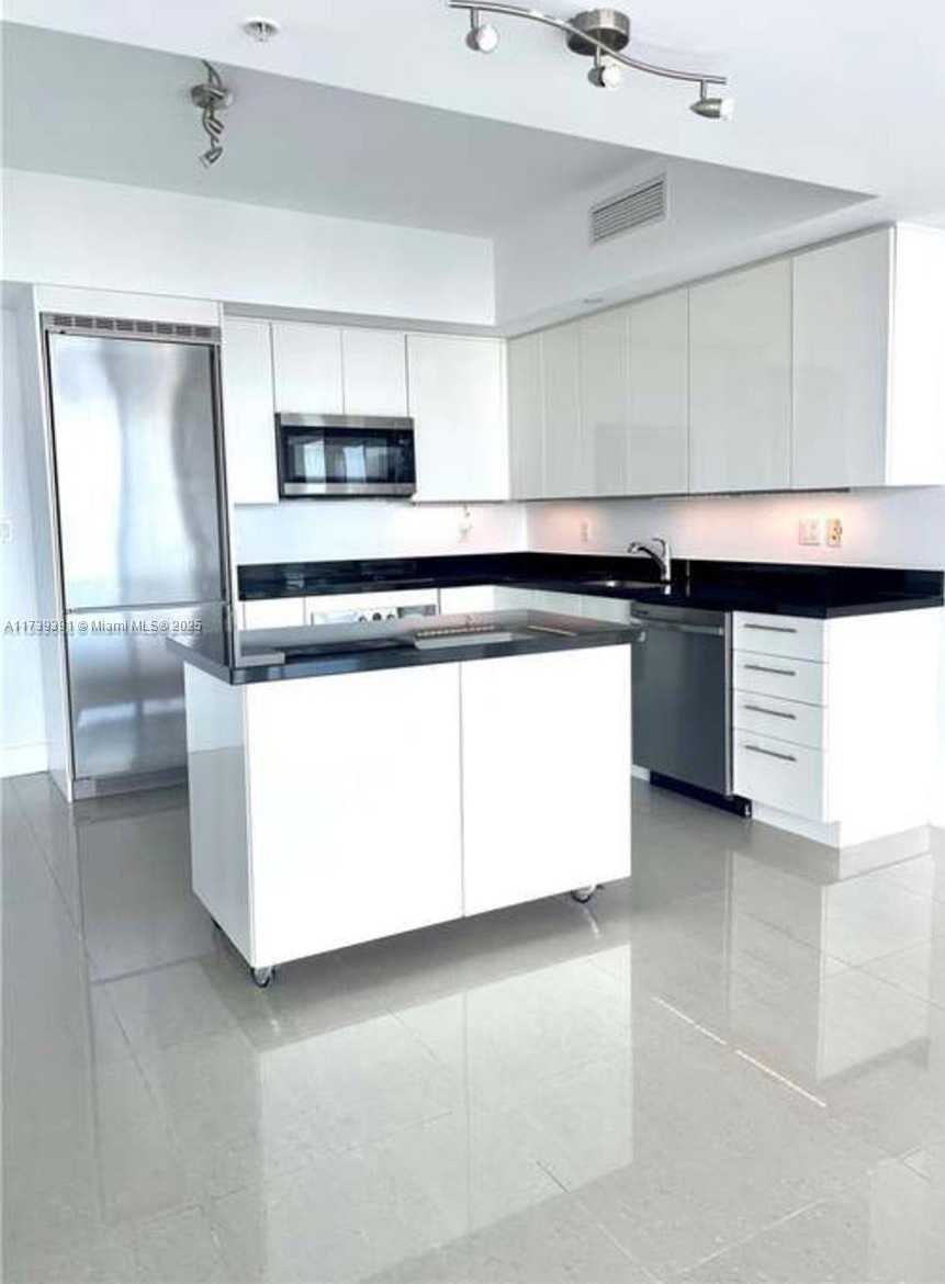 Small Image of 92 SOUTH WEST 3RD ST #4111, Miami Number 5