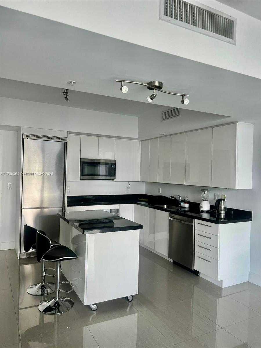 Small Image of 92 SOUTH WEST 3RD ST #4111, Miami Number 6