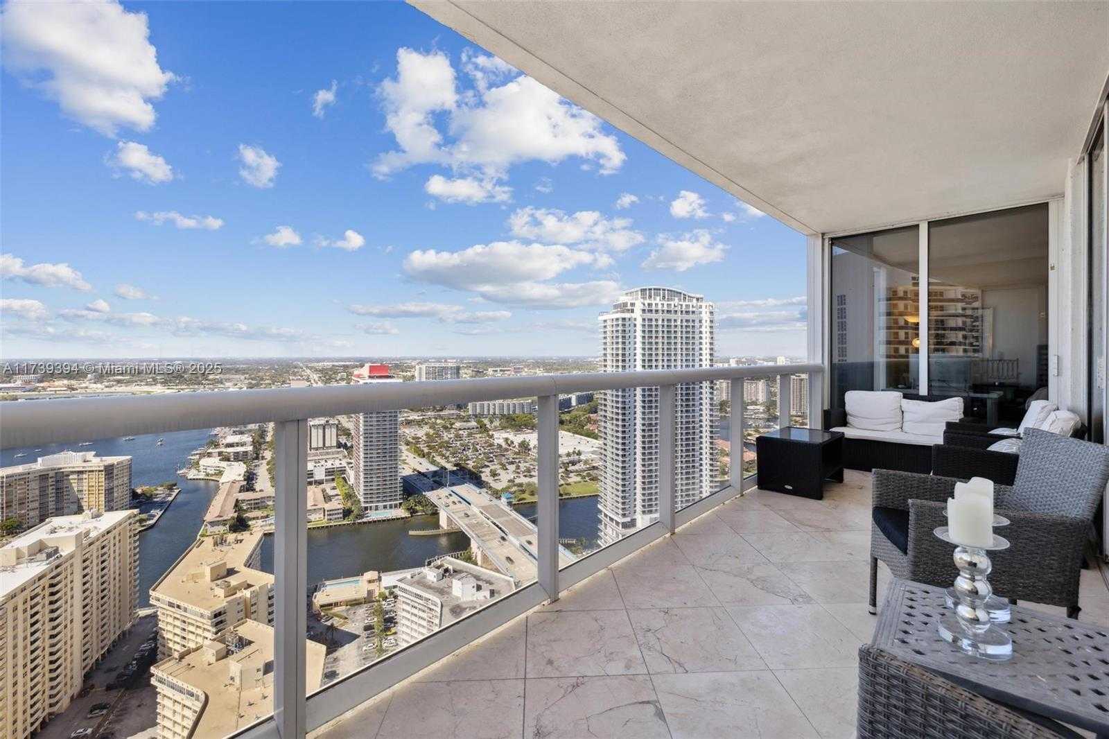 Small Image of 1800 SOUTH OCEAN DR #4007, Hallandale Beach Number 24