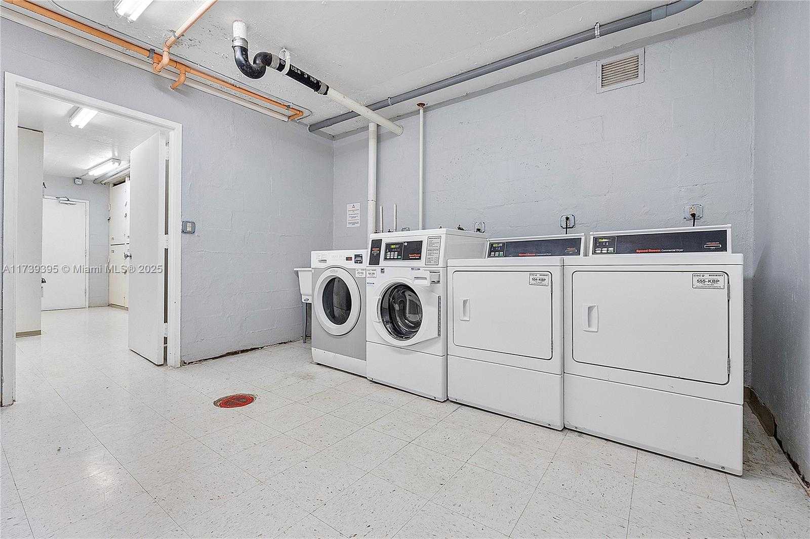 Small Image of 2030 SOUTH OCEAN DR #1716, Hallandale Beach Number 36