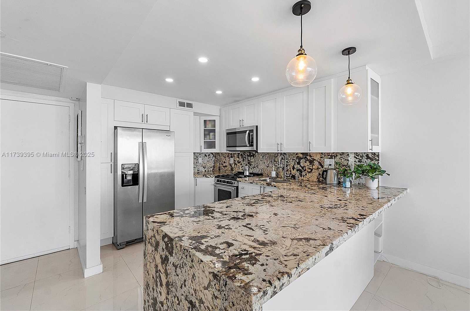 Small Image of 2030 SOUTH OCEAN DR #1716, Hallandale Beach Number 7