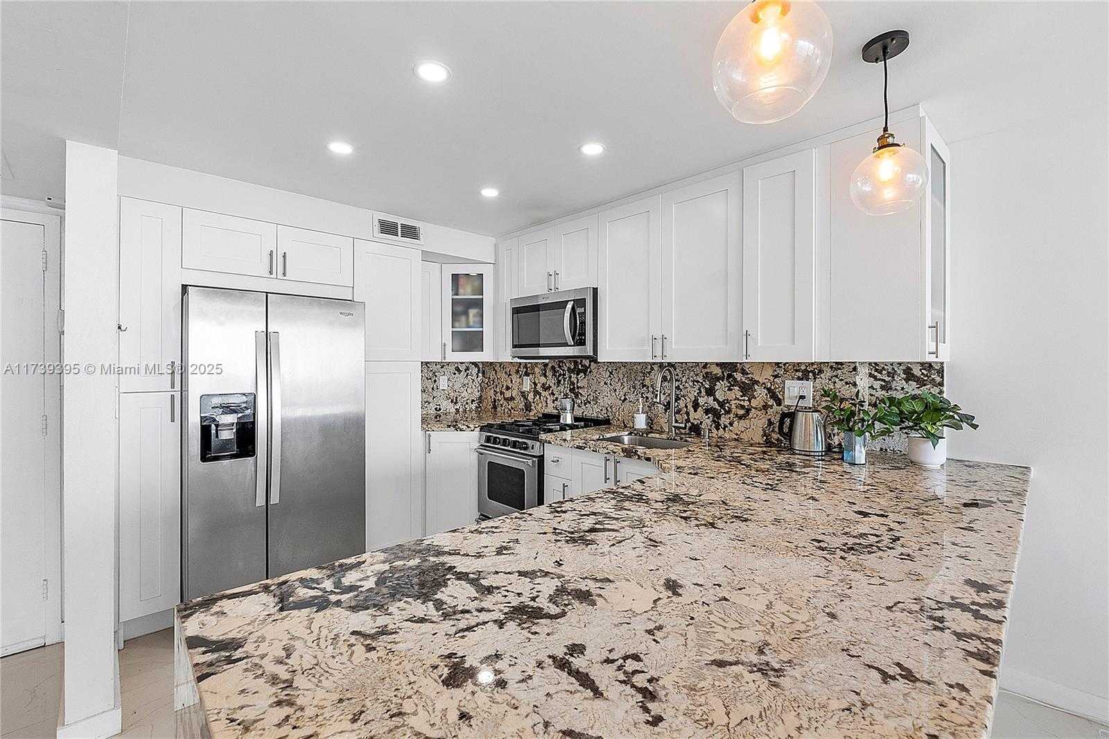 Small Image of 2030 SOUTH OCEAN DR #1716, Hallandale Beach Number 8