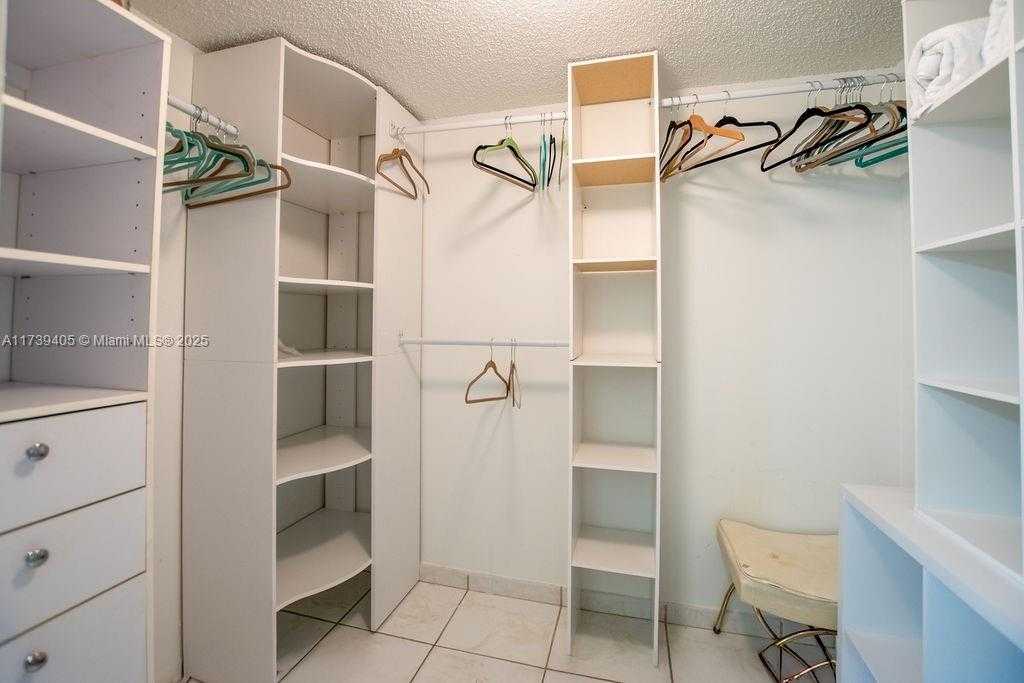 Small Image of 1621 COLLINS AVE #707, Miami Beach Number 22