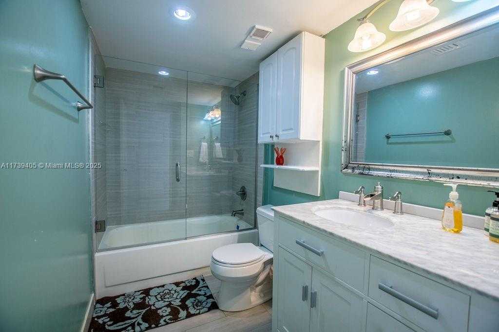 Small Image of 1621 COLLINS AVE #707, Miami Beach Number 26