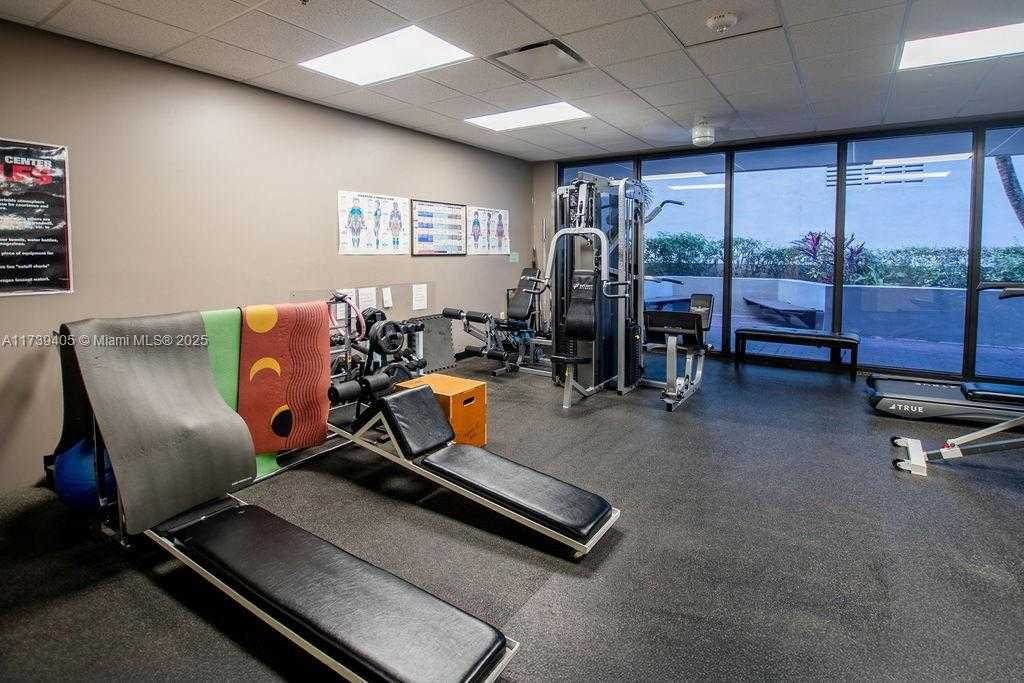 Small Image of 1621 COLLINS AVE #707, Miami Beach Number 36
