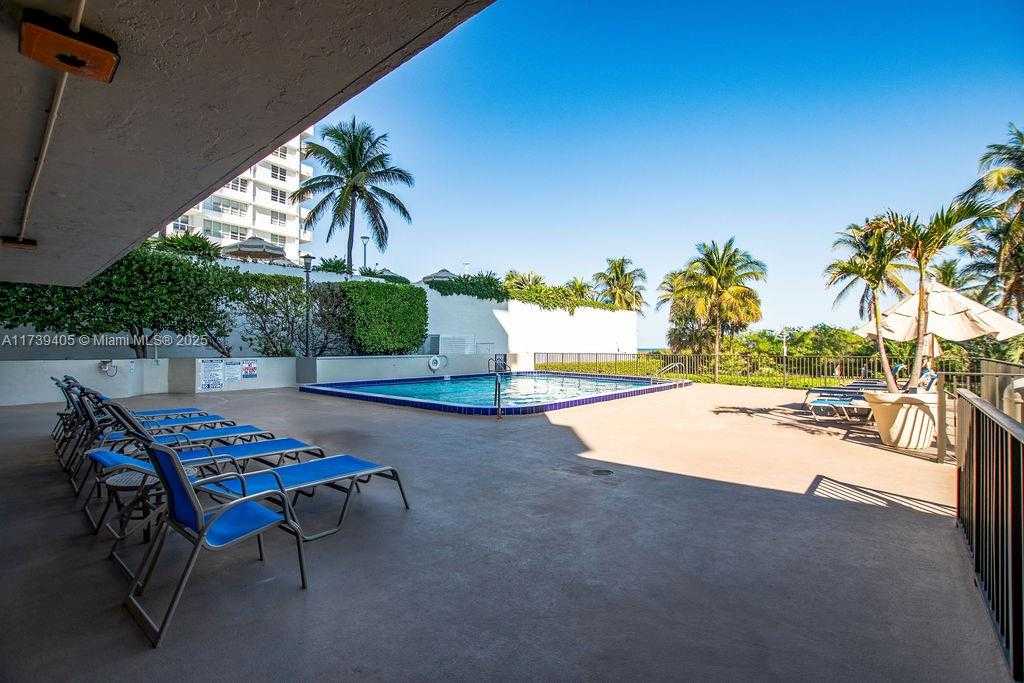 Small Image of 1621 COLLINS AVE #707, Miami Beach Number 37