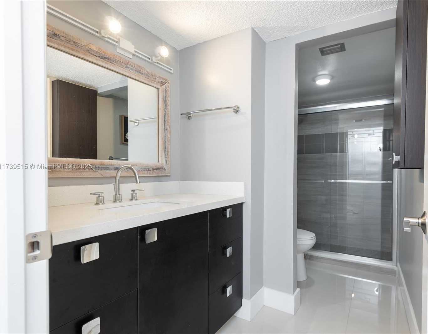 Small Image of 18031 BISCAYNE BLVD #802, Aventura Number 21