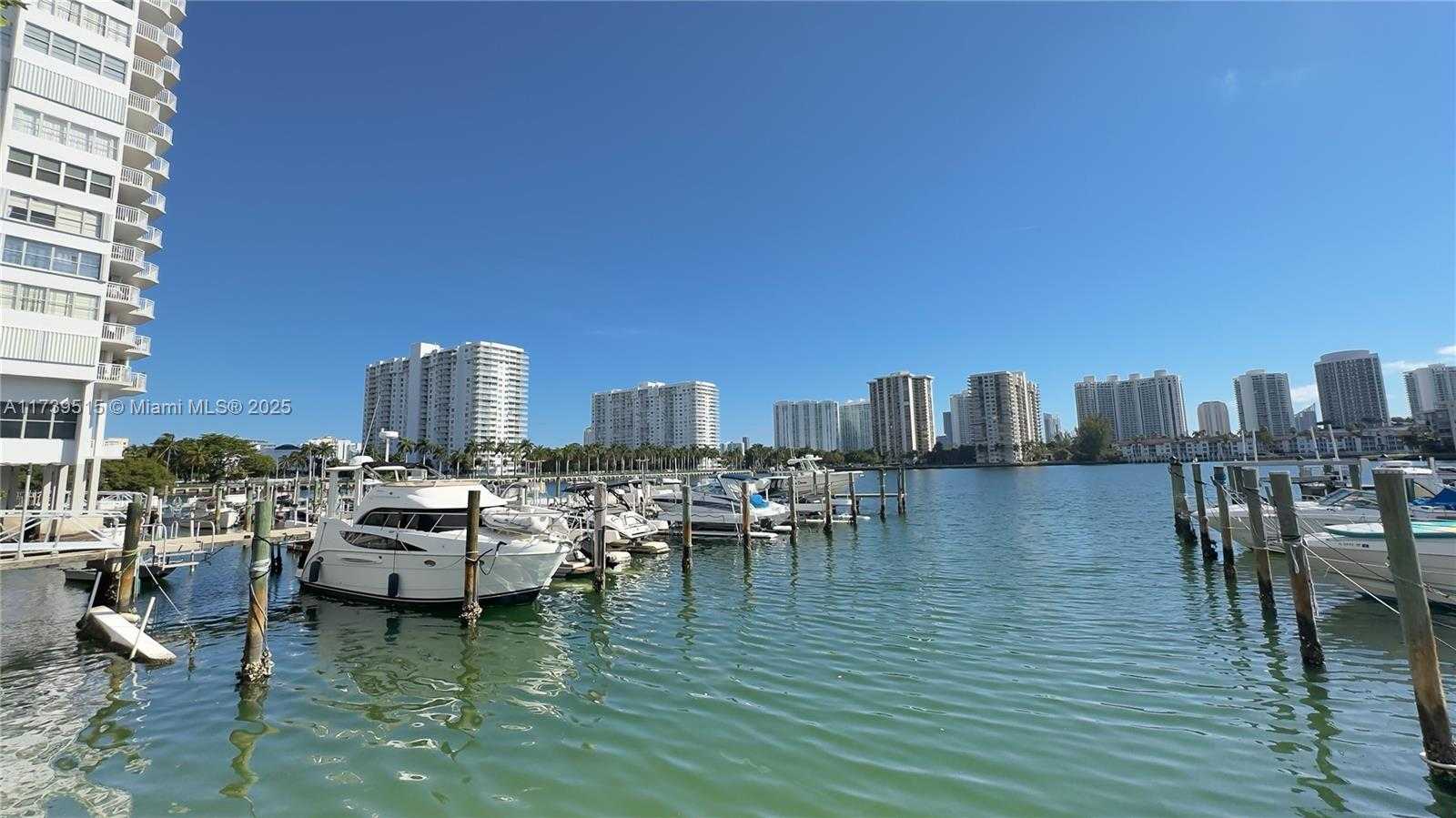 Small Image of 18031 BISCAYNE BLVD #802, Aventura Number 28