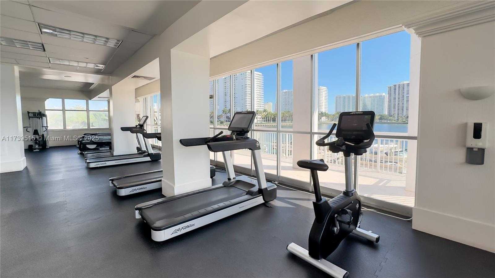 Small Image of 18031 BISCAYNE BLVD #802, Aventura Number 30