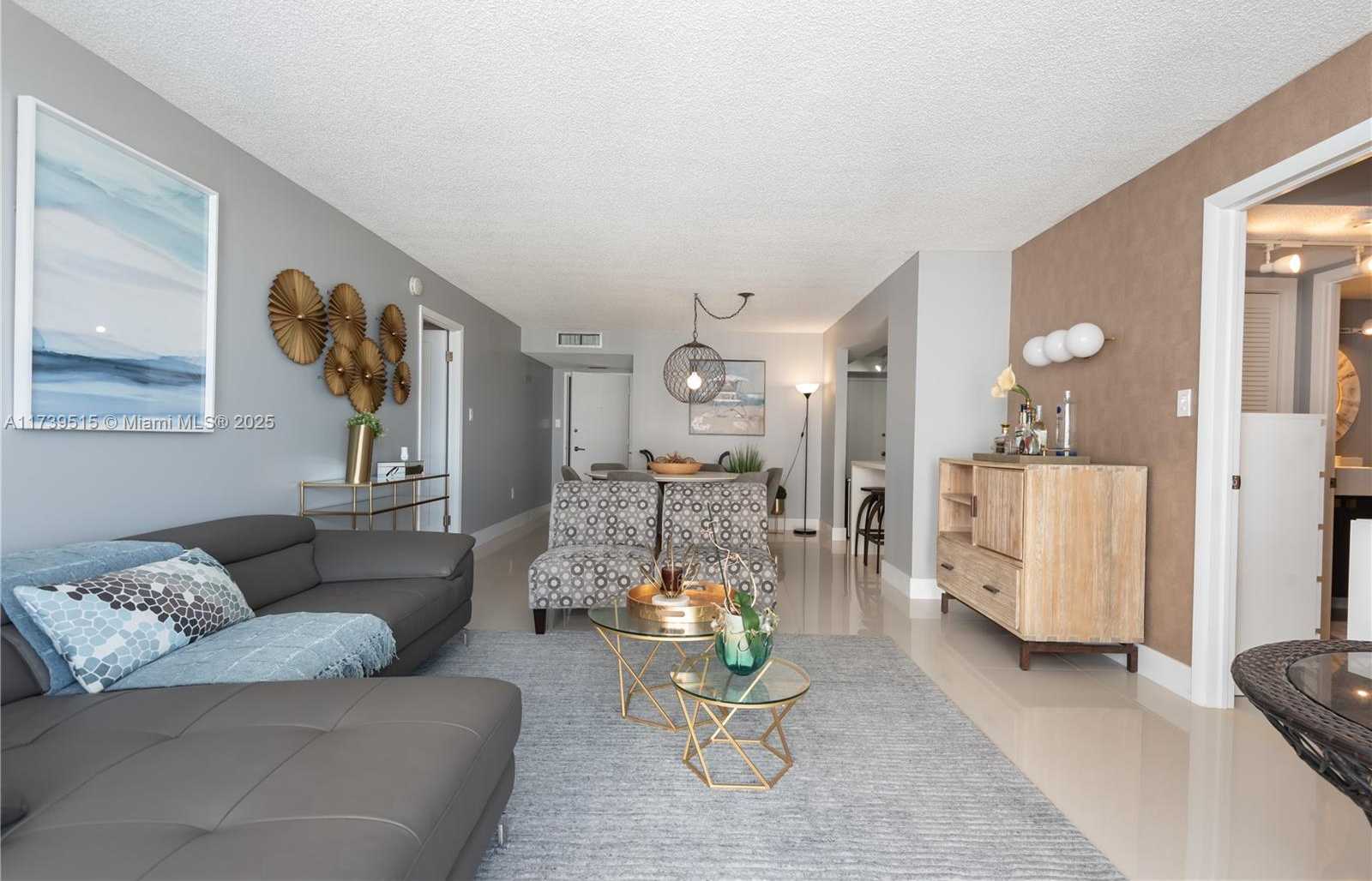 Small Image of 18031 BISCAYNE BLVD #802, Aventura Number 4