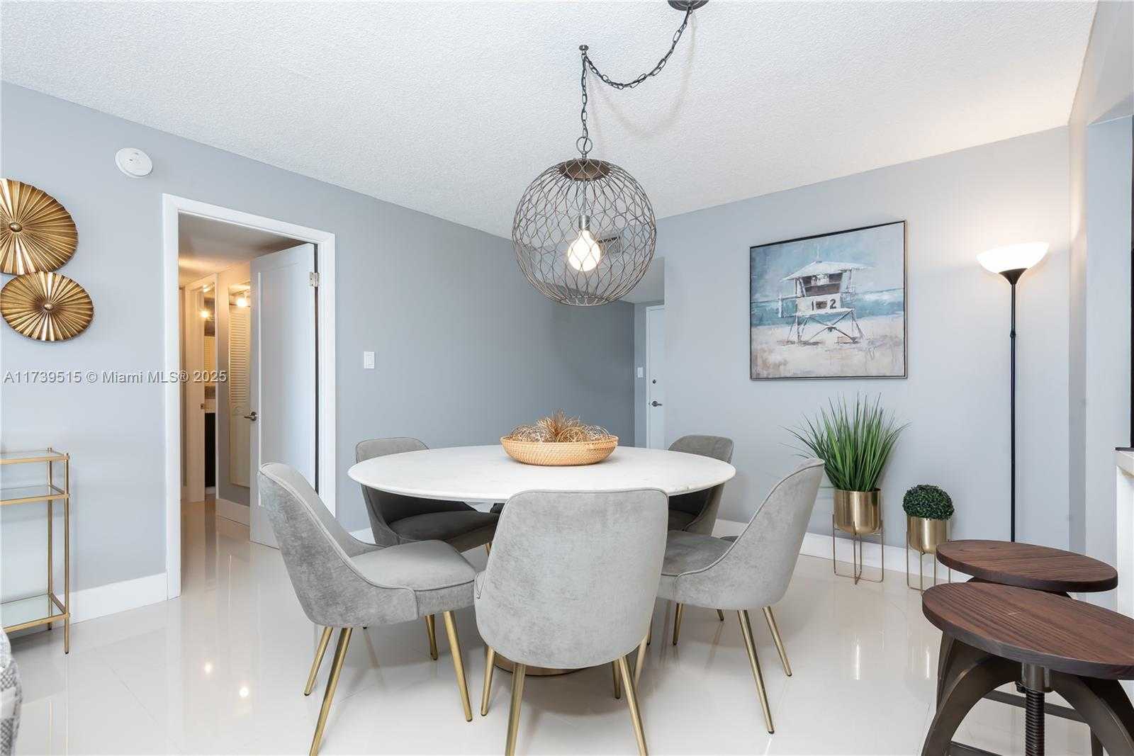 Small Image of 18031 BISCAYNE BLVD #802, Aventura Number 8