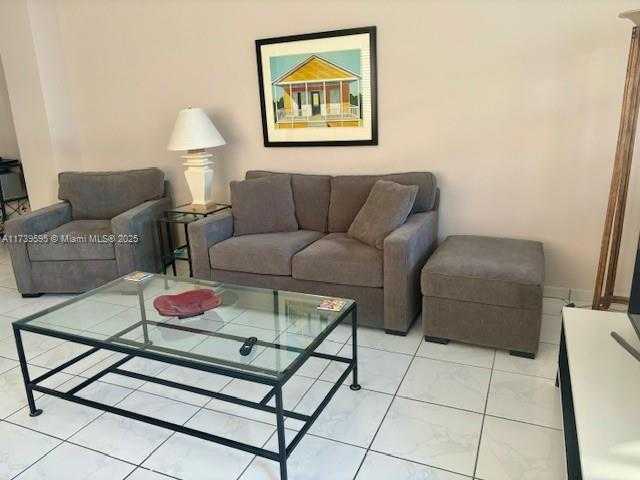 Small Image of 100 LINCOLN RD #821, Miami Beach Number 3