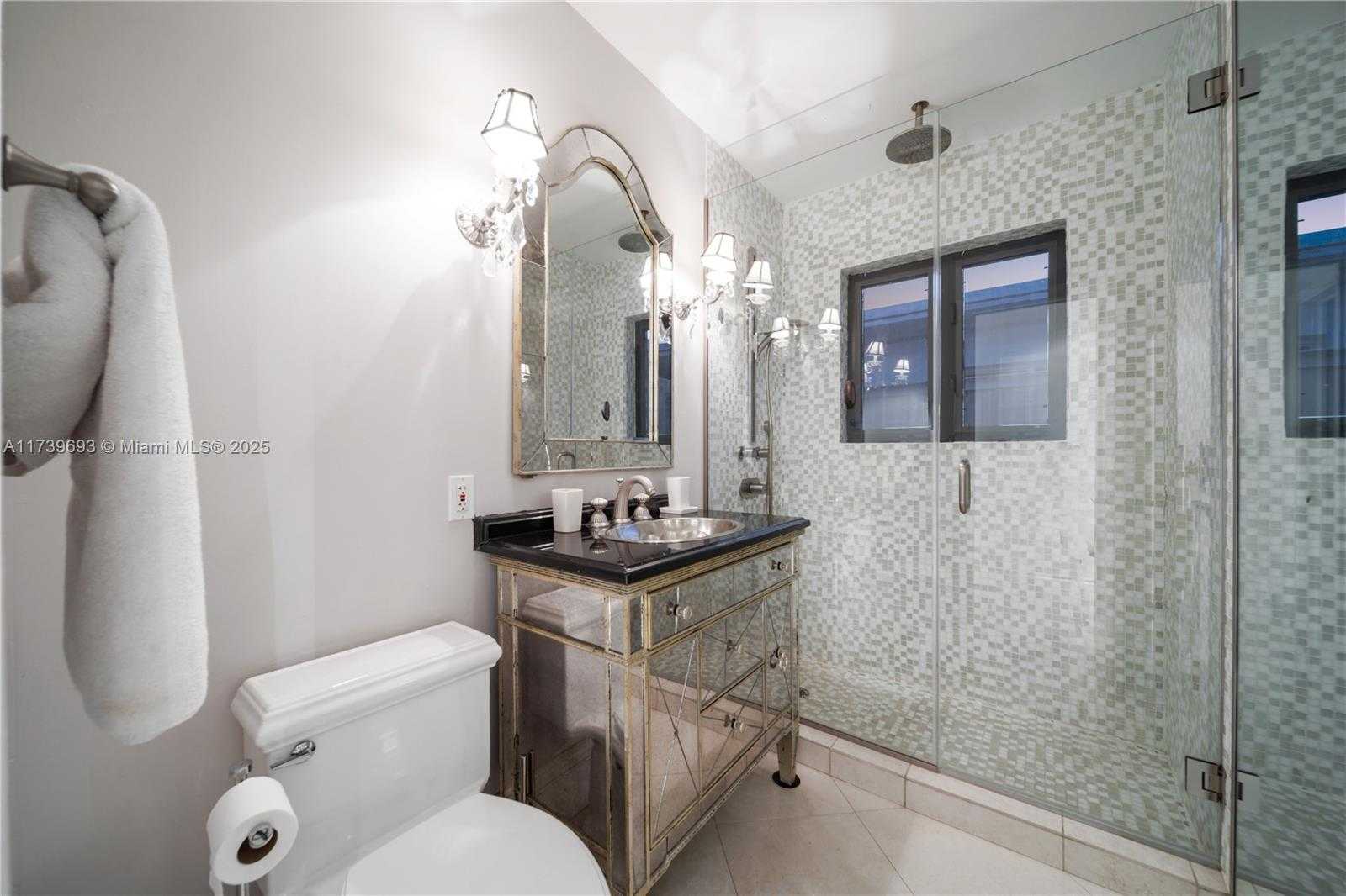 Small Image of 1840 CLEVELAND RD, Miami Beach Number 28