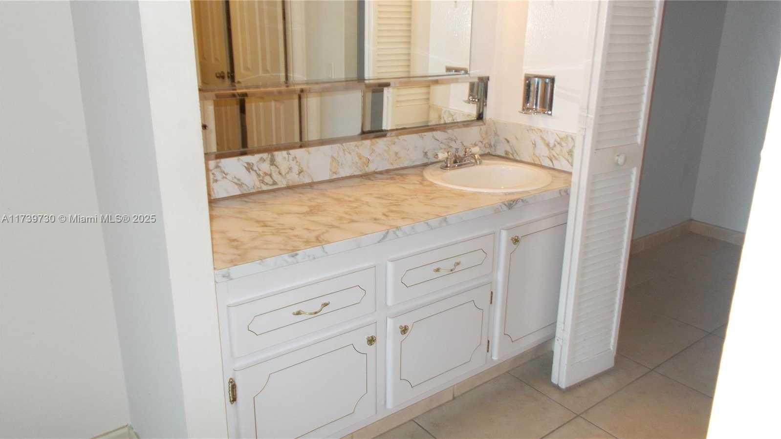 Small Image of 1817 SOUTH OCEAN DR #216, Hallandale Beach Number 11
