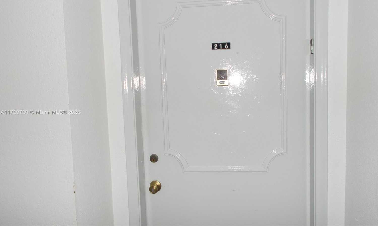 Small Image of 1817 SOUTH OCEAN DR #216, Hallandale Beach Number 3